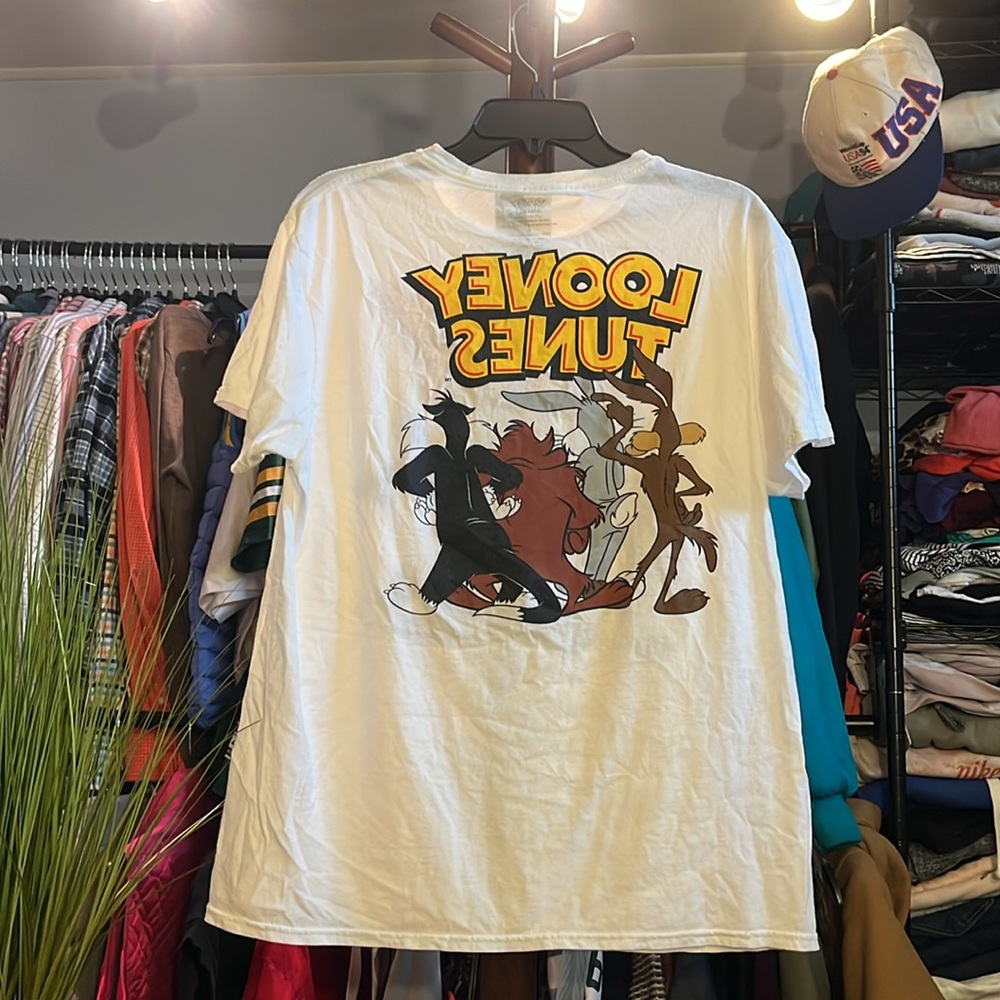 Looney Tunes Vintage T-Shirt - Picture 2 of 3